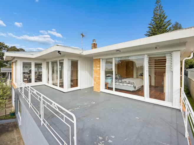 90 Coronation Road, Mangere Bridge