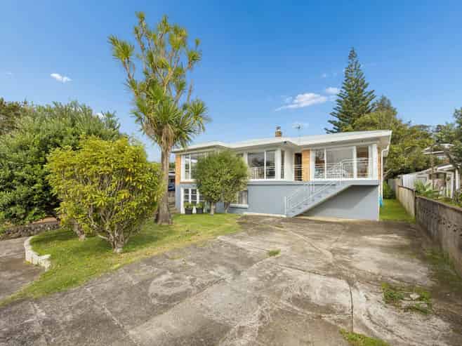 90 Coronation Road, Mangere Bridge