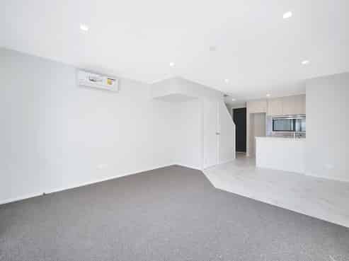 7/31 Ayton Drive, Totara Vale