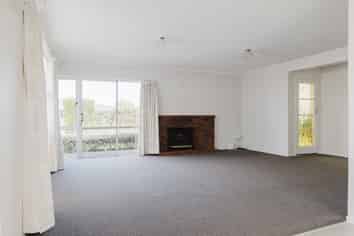 12 Virginia Crescent, Feilding