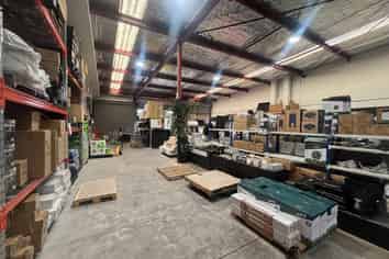 Cavendish Drive Warehouse/Retail Opportunity