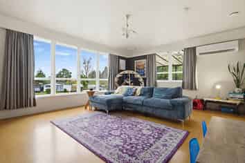 211 West Parkdale Street, Tokoroa