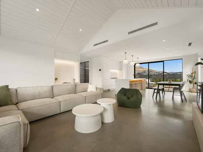 9 Mason Street, Wanaka