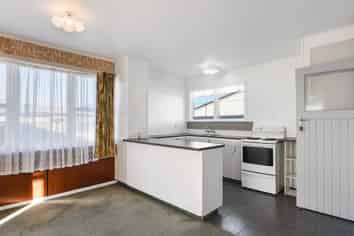 58 Corlett Street, Utuhina