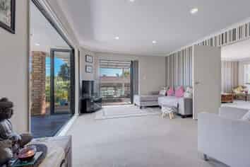 Auckland - Address withheld