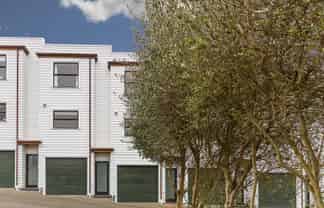 3E Laxon Terrace , Newmarket