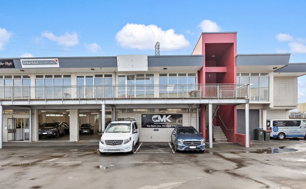 Practical Showroom Opportunity | Parking Included - Widok 2