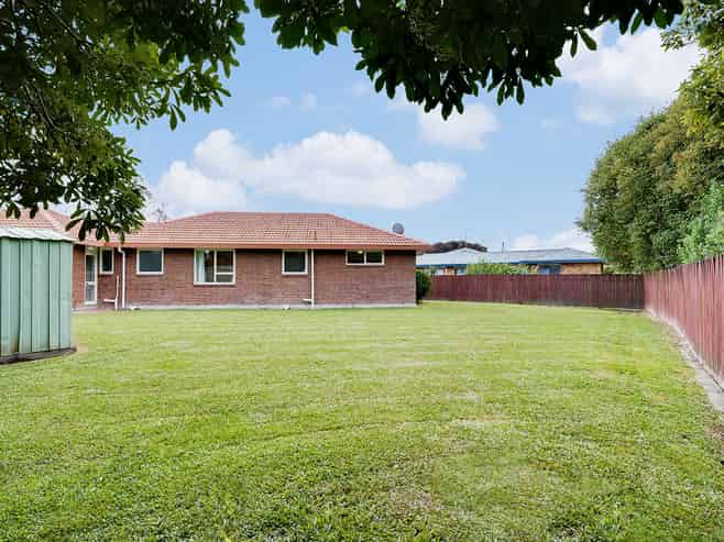 20 Bouverie Crescent, Flagstaff