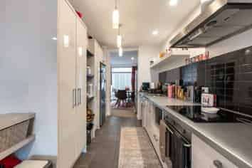 1D/42 Cable Street, Te Aro