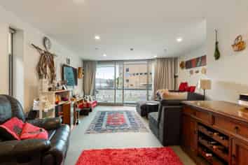 1D/42 Cable Street, Te Aro