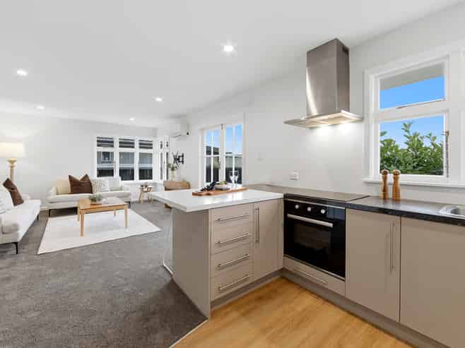 45 Coopers Road, Dallington