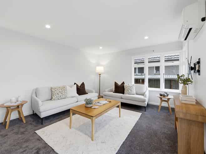 45 Coopers Road, Dallington