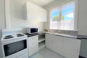 2/4 Clyde Street, Epsom