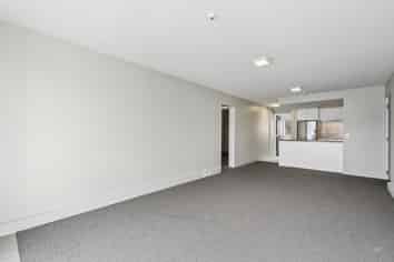 8B/370 Oriental Parade, Oriental Bay