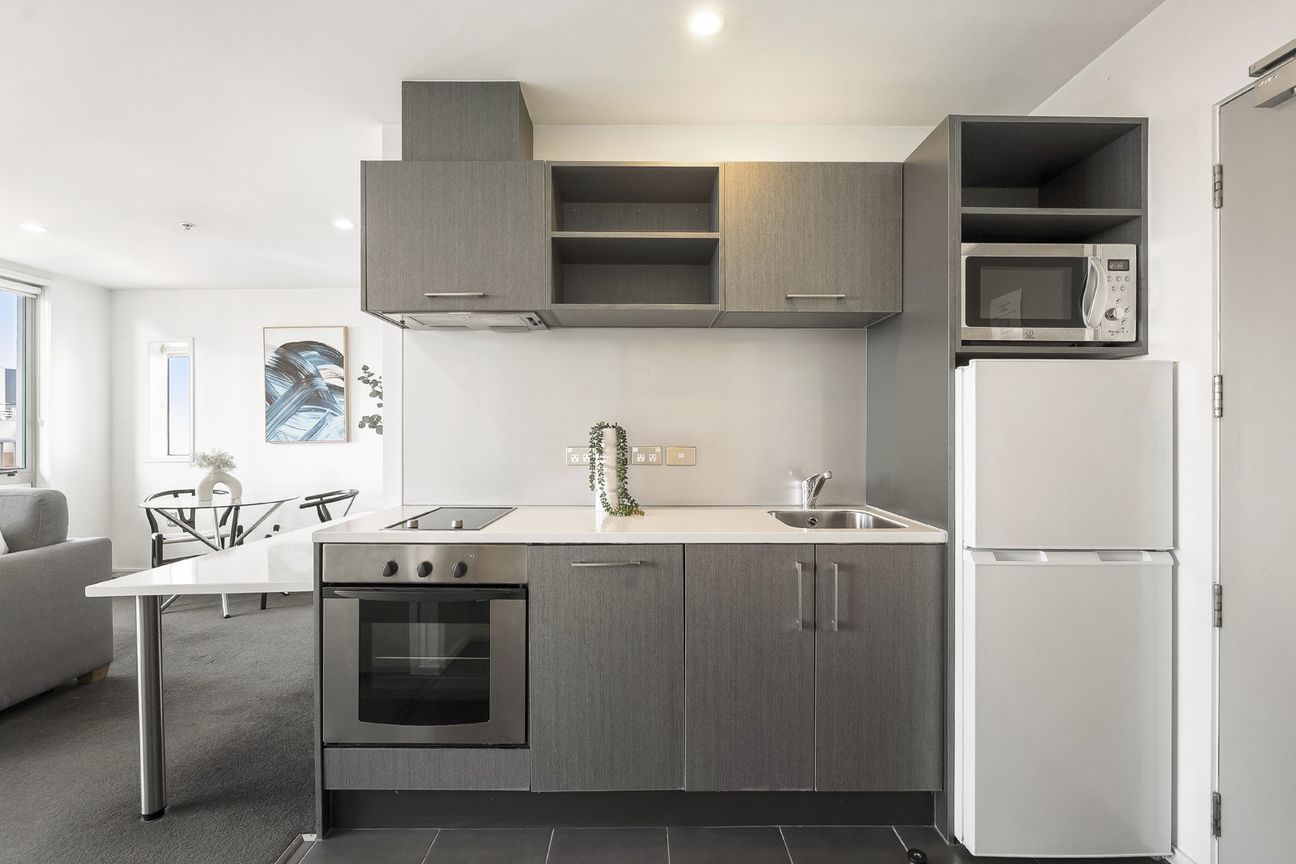 Expansive skyline views - Altro