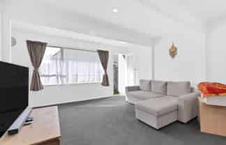 2/264 Grounsell Crescent, Belmont