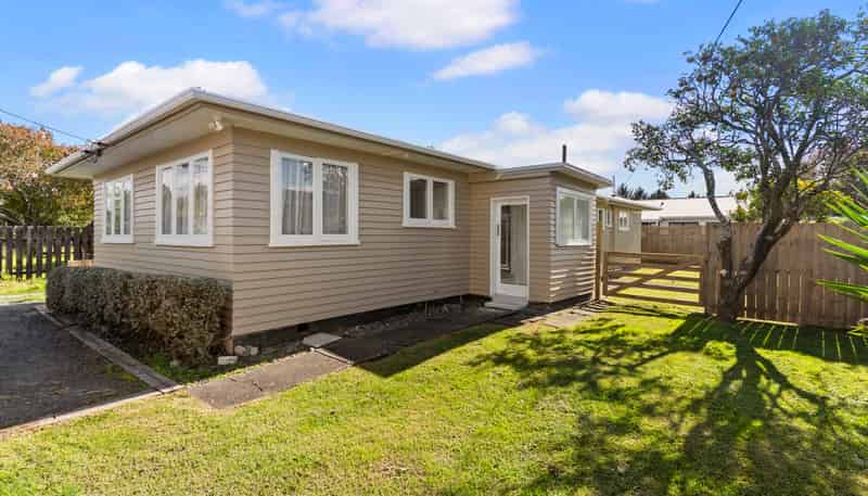 1/174 Old Wairoa Road, Papakura