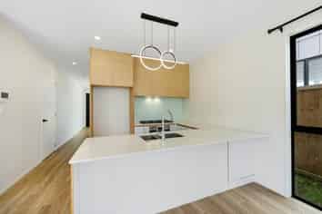 36 Clara Road, Silverdale