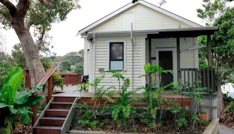 18 Ocean Rd, Paekakariki