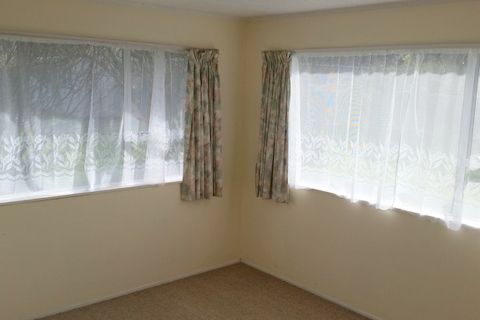 ALAMEIN COURT, MSTN - 6 BDRMS - $550 P/W - Więcej