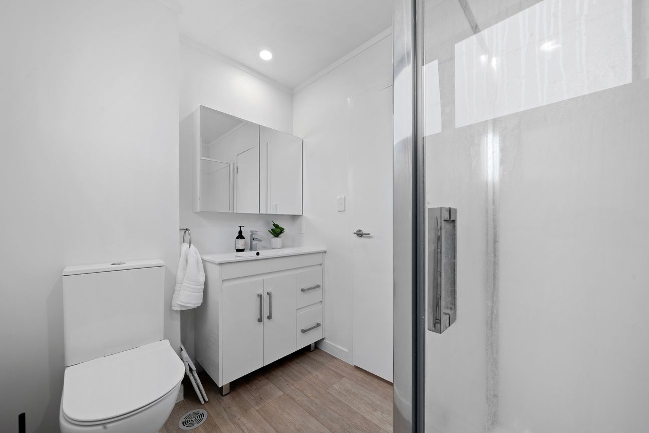 LOW-MAINTENANCE LIVING BY THE VILLAGE – pohled 5