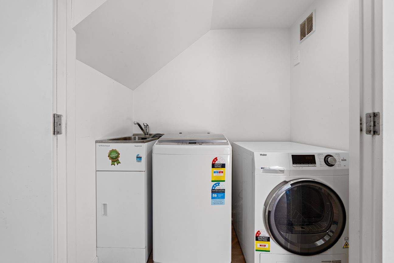 LOW-MAINTENANCE LIVING BY THE VILLAGE – pohled 6