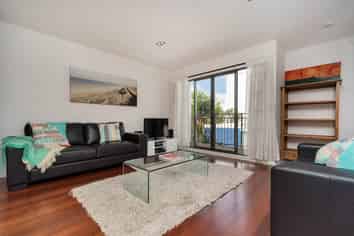 2/34 Ireland Street, Freemans Bay