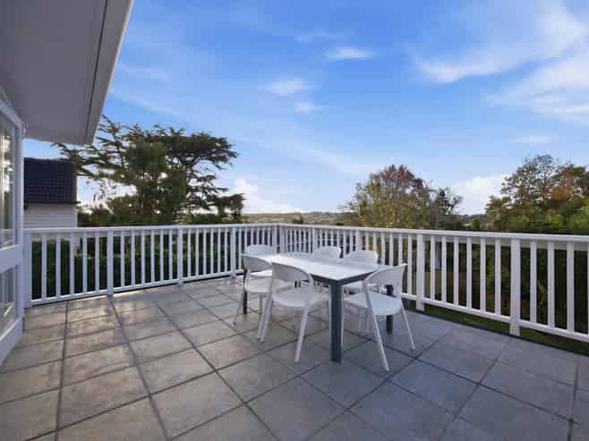 60 Ripon Crescent, Meadowbank