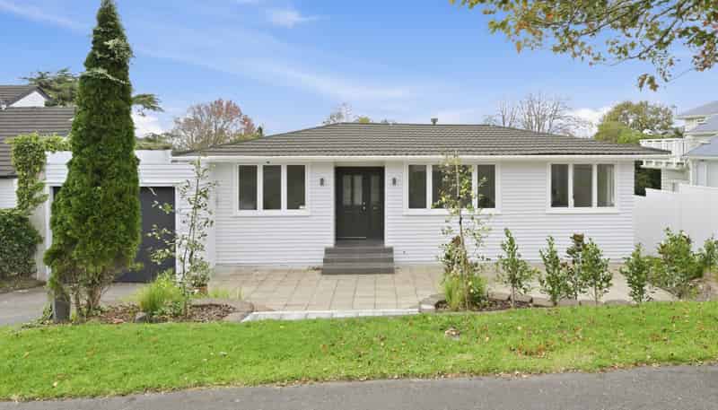 60 Ripon Crescent, Meadowbank