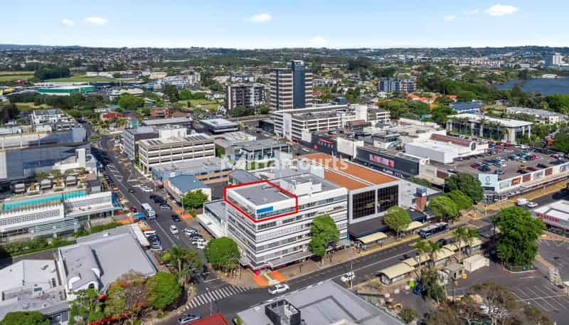 Suite 1/507 Lake Road, Takapuna