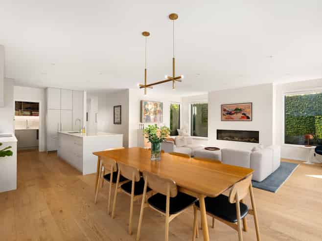 8 Lemington Road, Westmere