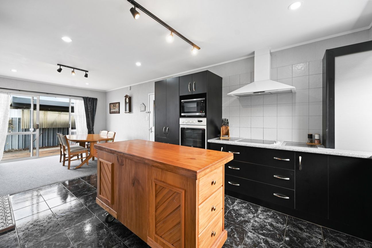 Private. Huge Bedrooms. Close to Te Rapa – pohled 3
