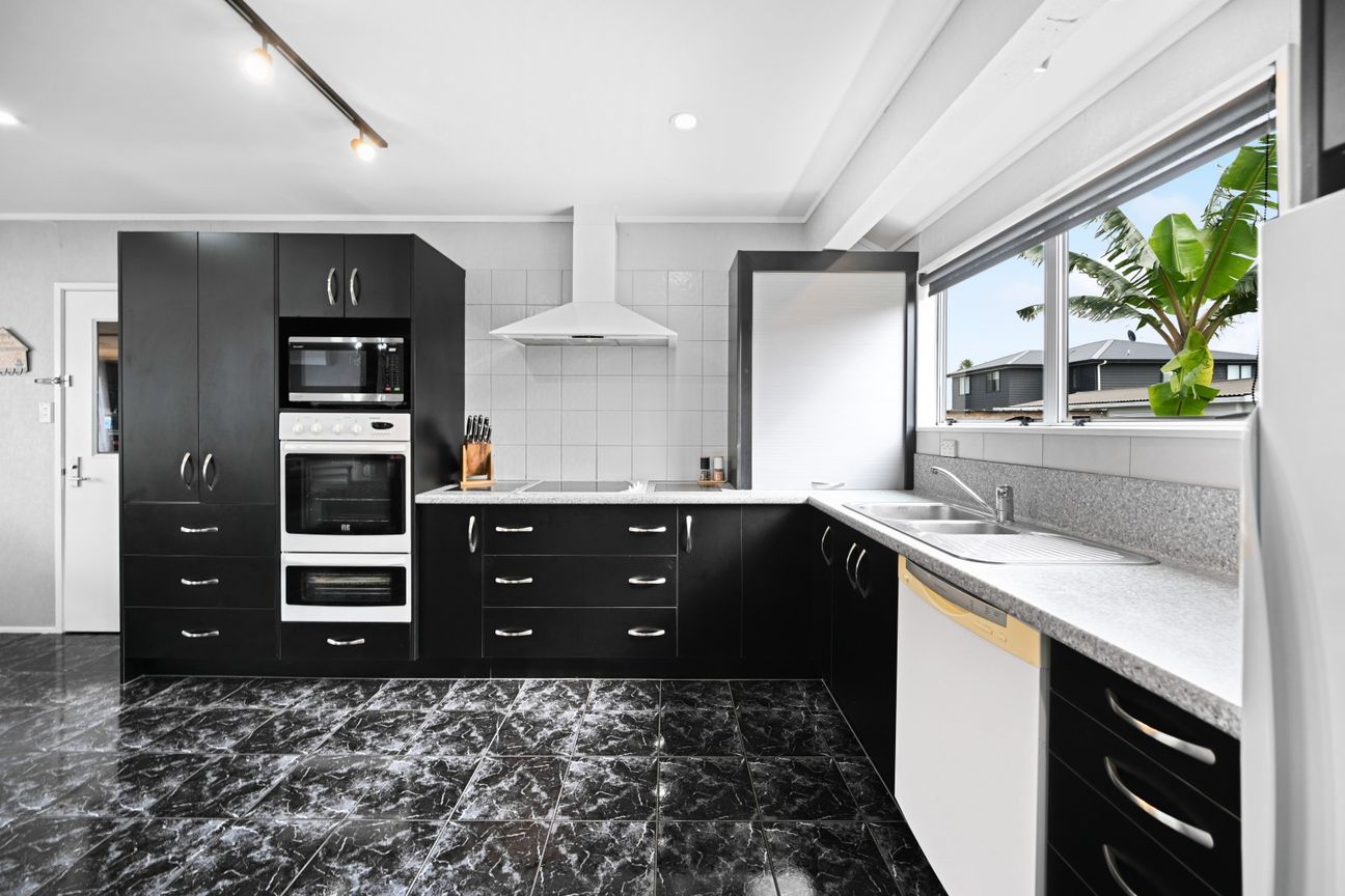 Private. Huge Bedrooms. Close to Te Rapa – pohled 6