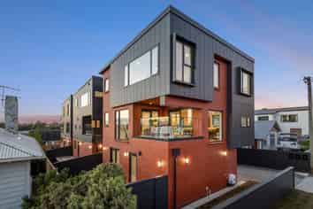16A Egremont Street, Belmont