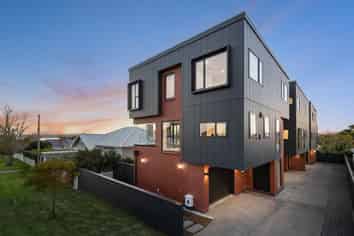 16A Egremont Street, Belmont
