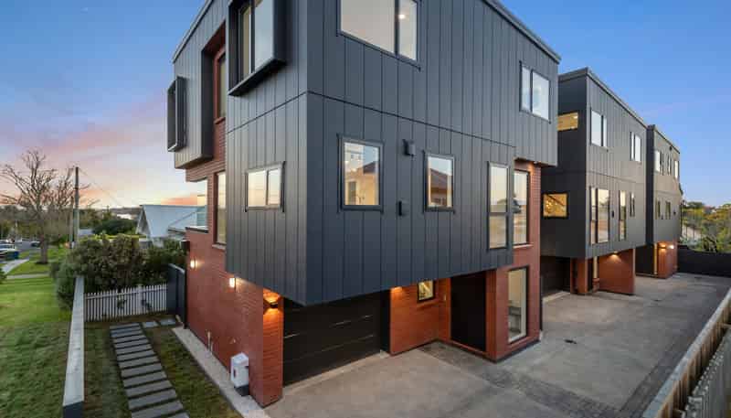 16B Egremont Street, Belmont