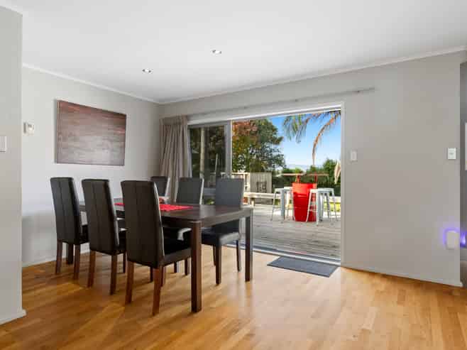 37 Karioitahi  Road, Waiuku