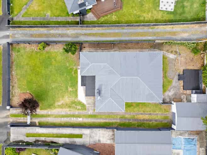 16 Manapouri Place, Glenview