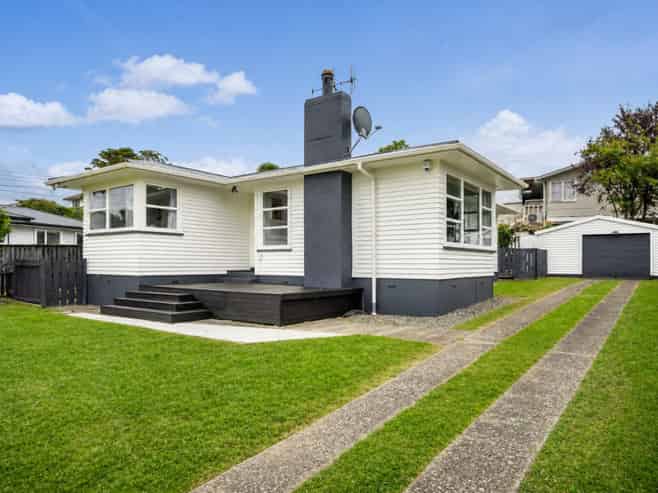 16 Manapouri Place, Glenview