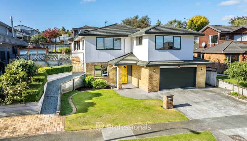 18 Clearwater Terrace, Brown Owl
