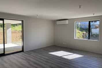 21 Paritutu Road, Spotswood