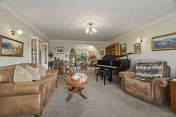 12A Wylie Street, Glenholme
