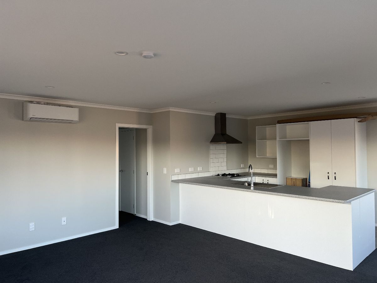 Gorgeous Three Bedroom Home - Widok 2