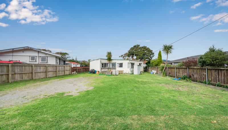 16 Walton Road, Paraparaumu Beach