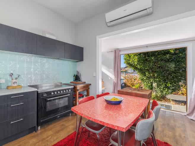 82 Tilford Street, Woolston