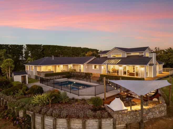 93a Walker Road East, Katikati