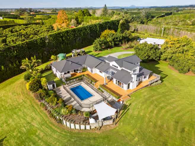 93a Walker Road East, Katikati