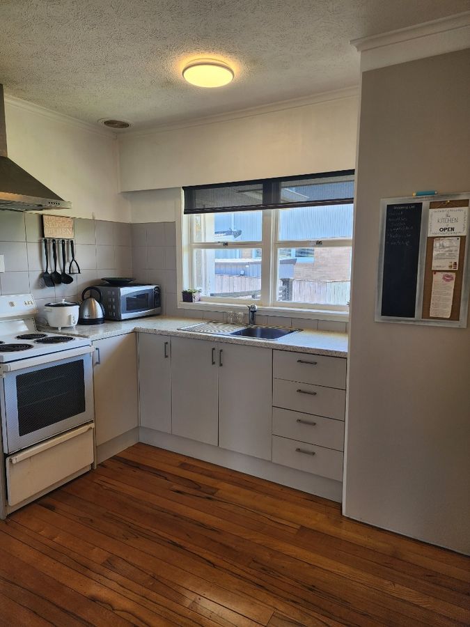 Tidy Two Bedroom Unit - Ansicht 3