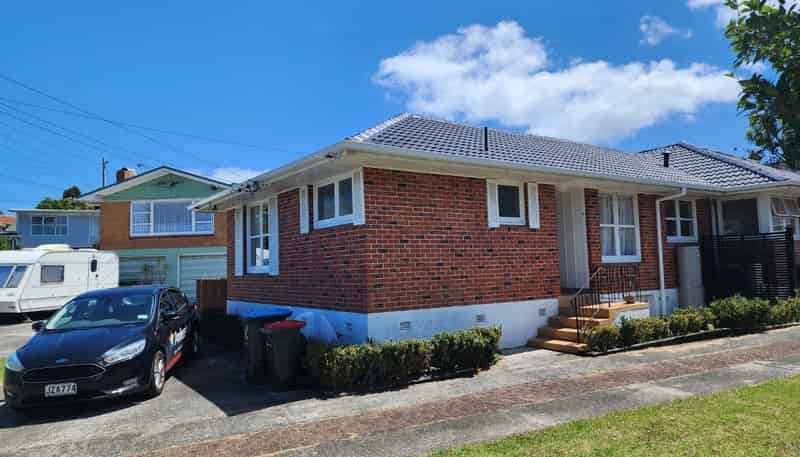 2/8 Adrienne Place, Onehunga