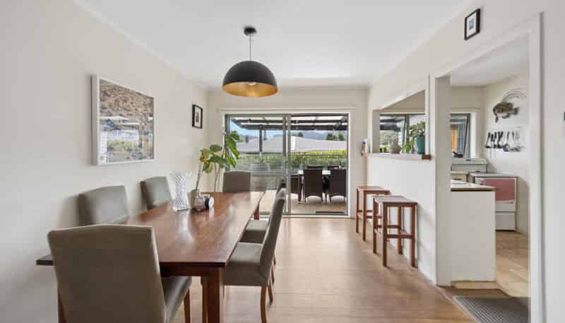 3 Grendon Road, Titirangi